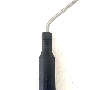 PAINT ROLLER HANDLE ONLY 150MM 766