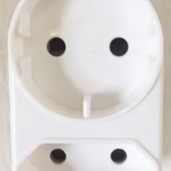 PLUG ADAPTOR 1*5AMP; 1*SHUKO R18